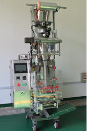 食鹽的包裝來(lái)自于全自動(dòng)顆粒包裝機(jī)